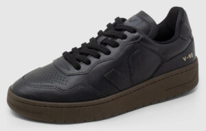 Veja V-90 Leather - full-black